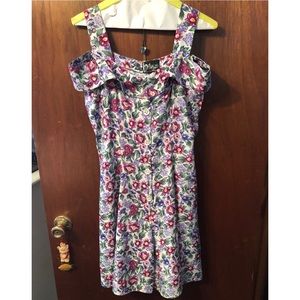 Vintage floral romper